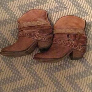 Corral ankle boots